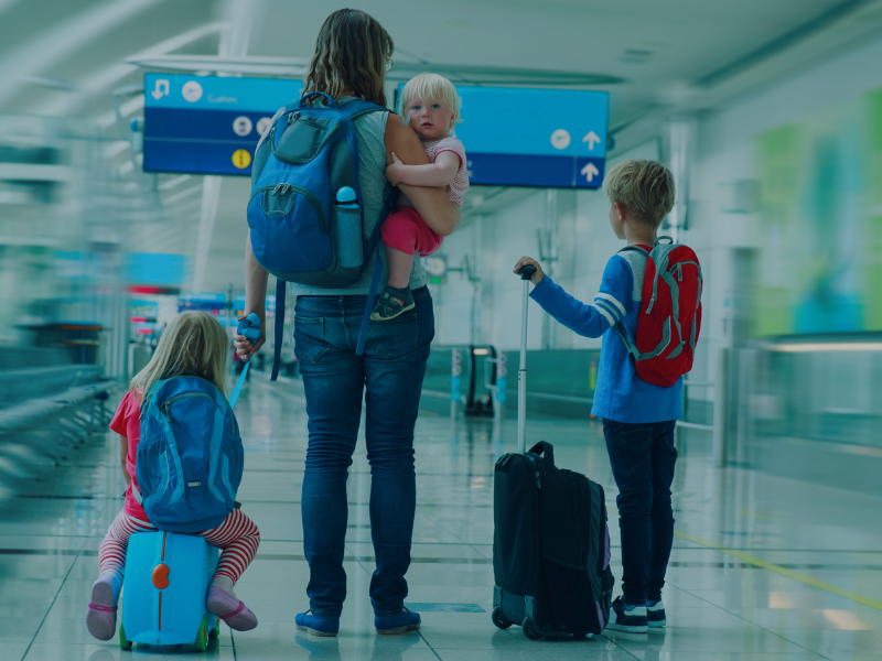 Viagens interestaduais: Você sabia que crianças menores de 6 anos também precisam de passagem?